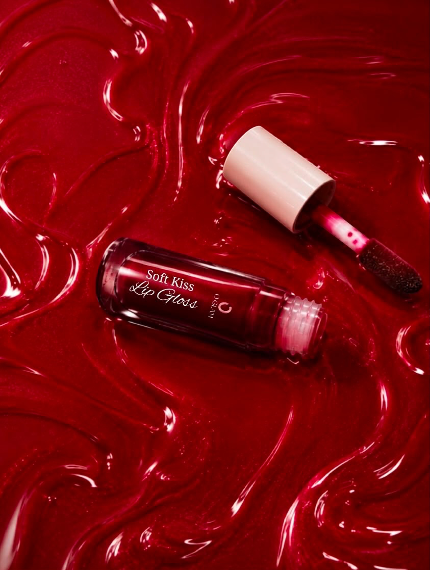 Soft Kiss Lip Gloss by O Glam - BLOOD